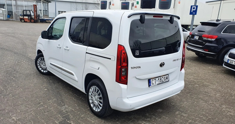 Toyota Proace City Verso cena 124900 przebieg: 20, rok produkcji 2022 z Pińczów małe 326